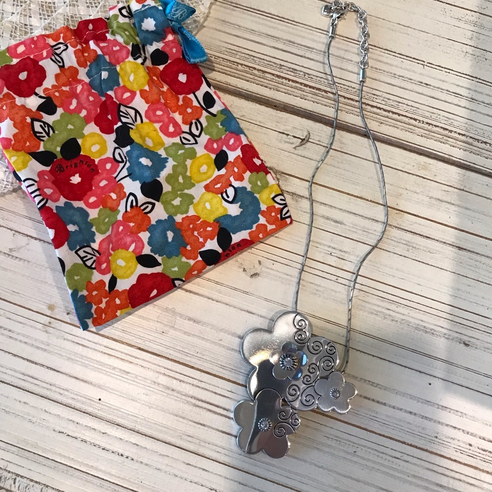 Brighton flower necklace